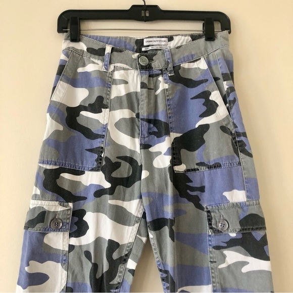 Urban Outfitters Blue Camo Cargo Pants size 0 - Picture 2 of 8